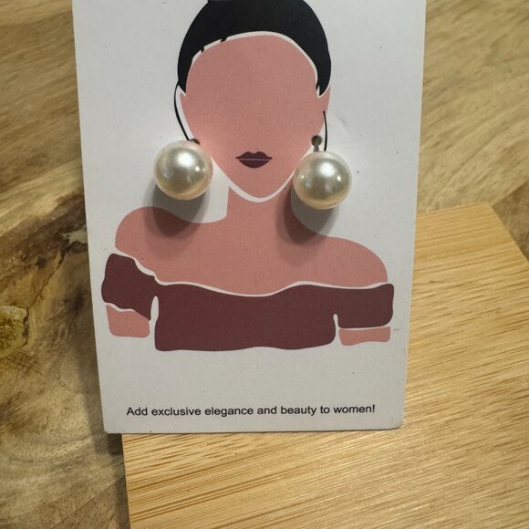 PEARL EARRINGS - Picture 2 of 2